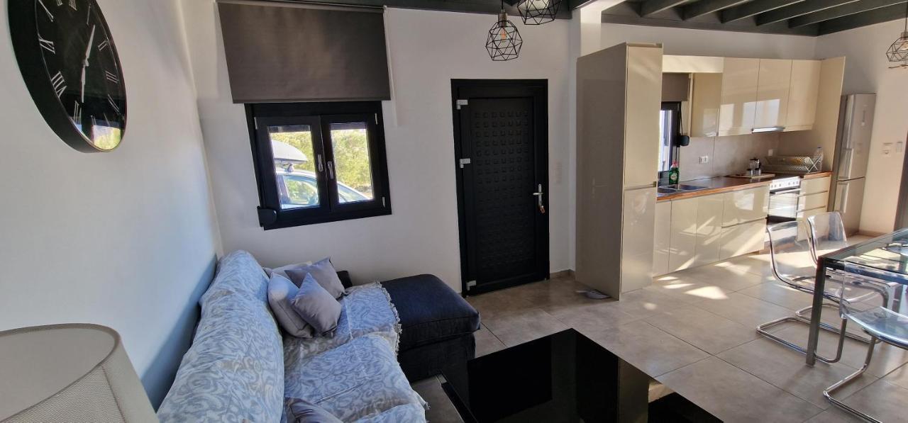 Casa Di Olive, All Seasons Accommodation Goudhouros エクステリア 写真